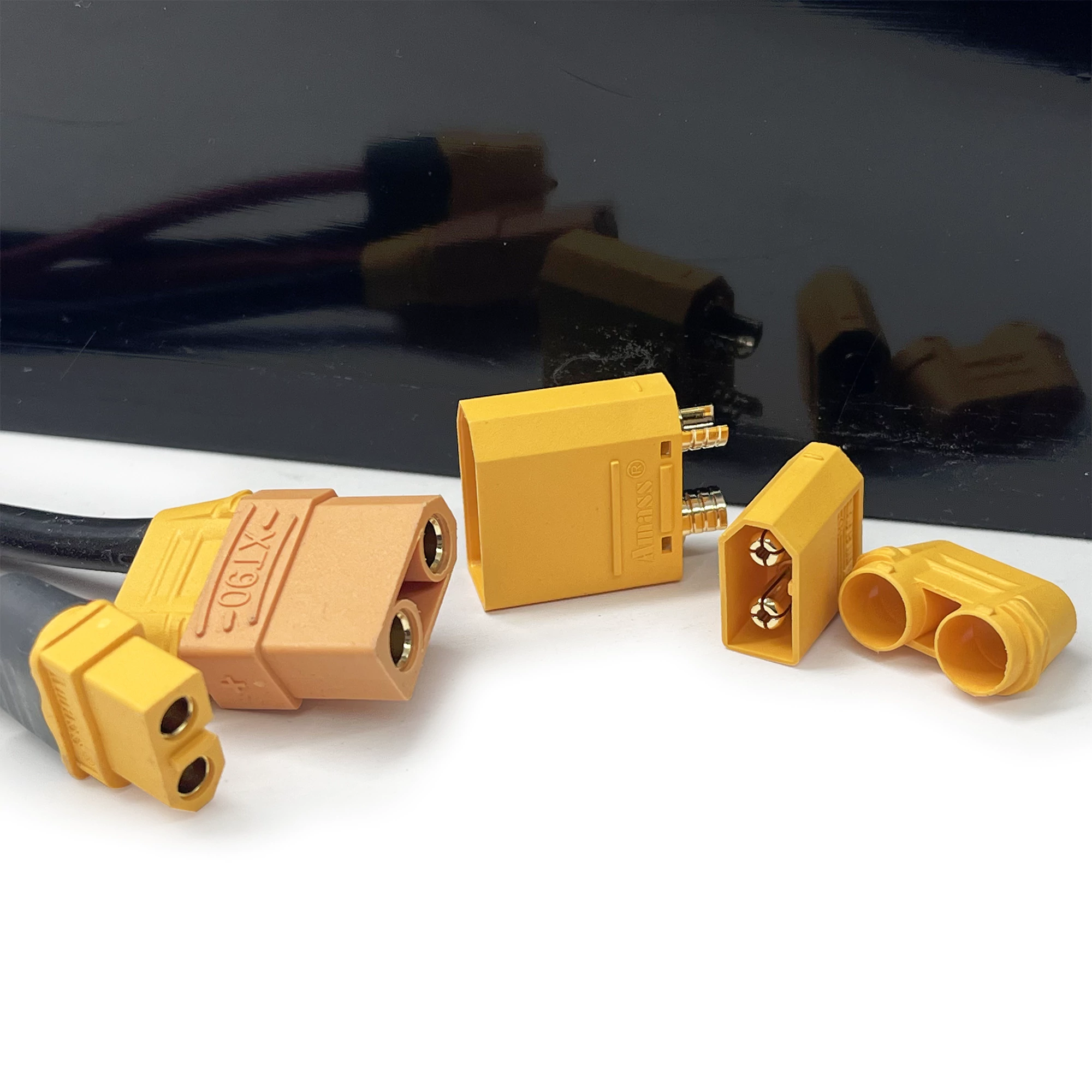 סוללה לטרקטורון 60V 26A 5C – תמונה 2